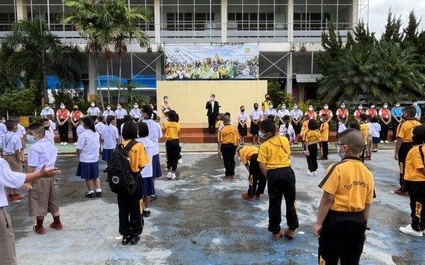 ยินดีต้อนรับนางสาวศลิษา  มั่นศิลป์ พนักงานครูองค์การบริหารส่วนตำบล สู่รั้วเหลืองดำ พร้อมต้อนรับนักศึกษาฝึกประสบการณ์วิชาชีพครูมหาวิทยาลัยราชภัฏกำแพงเพชร