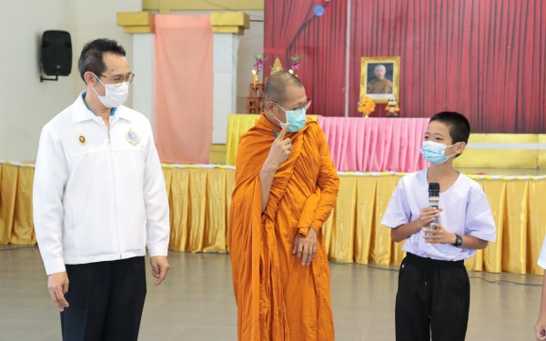 จัดกิจกรรมโครงการคุณธรรมจริยธรรมให้กับนักเรียนชั้นอนุบาล 1 ถึงนักเรียนชั้นประถมศึกษาปีที่ 3