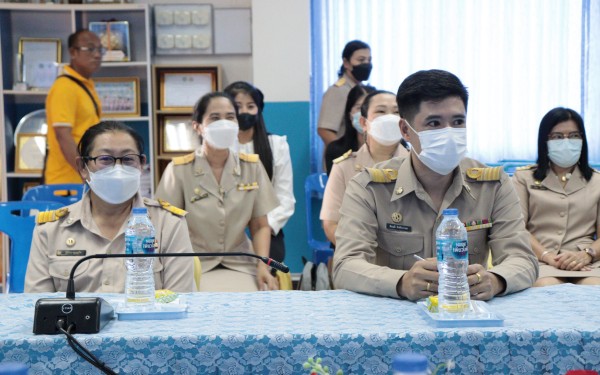  ร่วมเดินทางส่ง นางยินนี่  ดวงสุภา ได้ย้ายไปดำรงตำแหน่ง รองผู้อำนวยการสถานศึกษา โรงเรียนเทศบาล 1 (เกริกกฤตยาอุปถัมภ์)